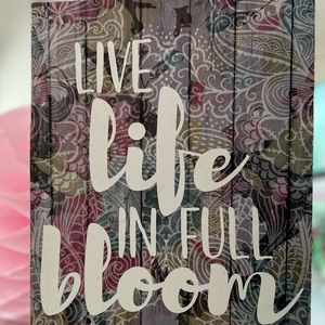 Wall/shelf art Live Life In Full Bloom wood frame art purple tones